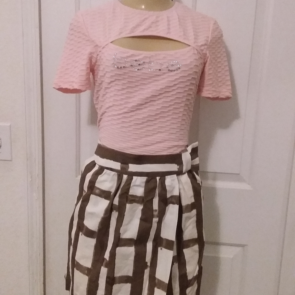 Banana Republic wrapped skirt - Picture 2 of 14